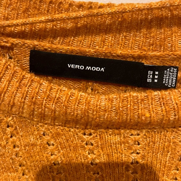 Golden knit sweater - Picture 4 of 5